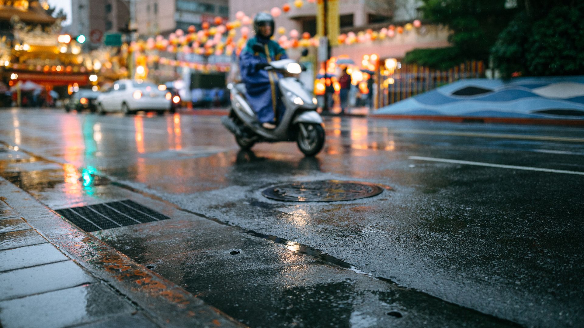 ¿Cómo conducir con lluvias?