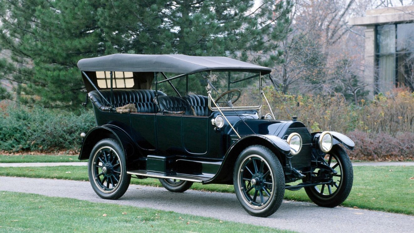 Evolución de los Coches: De los Primeros Modelos a la Era Moderna ...